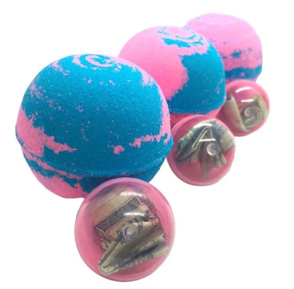 Pinigų vonios bomba